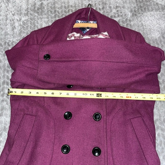 Tommy Hilfiger Purple Pea Coat Size Large.  Wool blend.  Fully lined. - Picture 8 of 8